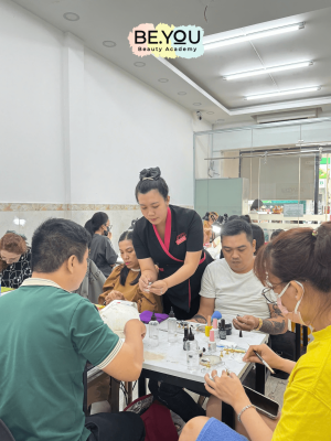 18. Ảnh lớp học