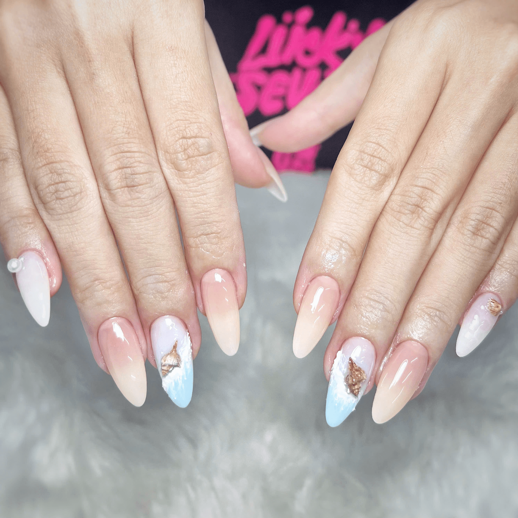 Mẫu salon Việt Nam