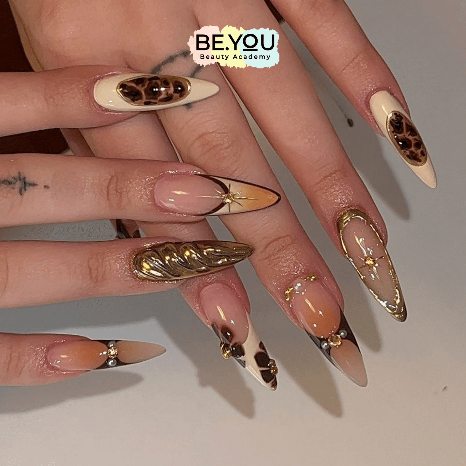 Mẫu salon Việt Nam